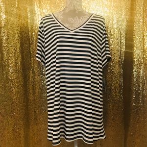 NWT! LulaRoe Christy T